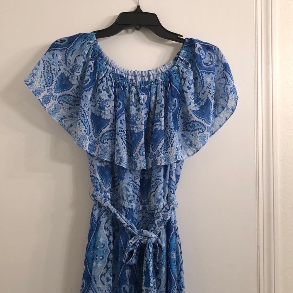 Dress - Picture 2 of 3